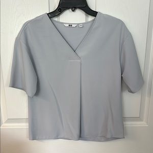 Uniqlo light grey minimalist blouse top